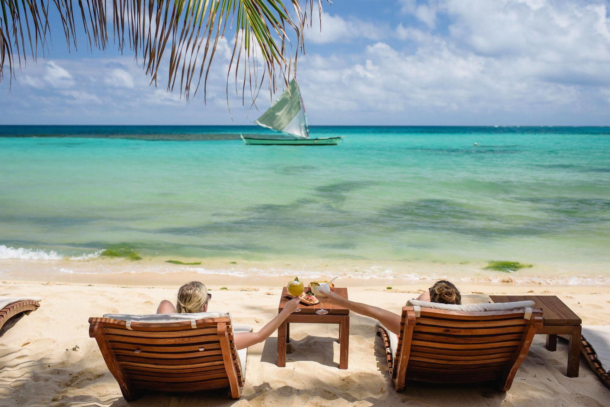 Yemaya Reefs, A Small Luxury Hotel 리틀 콘 아일랜드 외부 사진